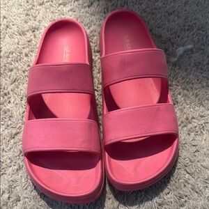 Old Navy Women's Pink Slide Sandals